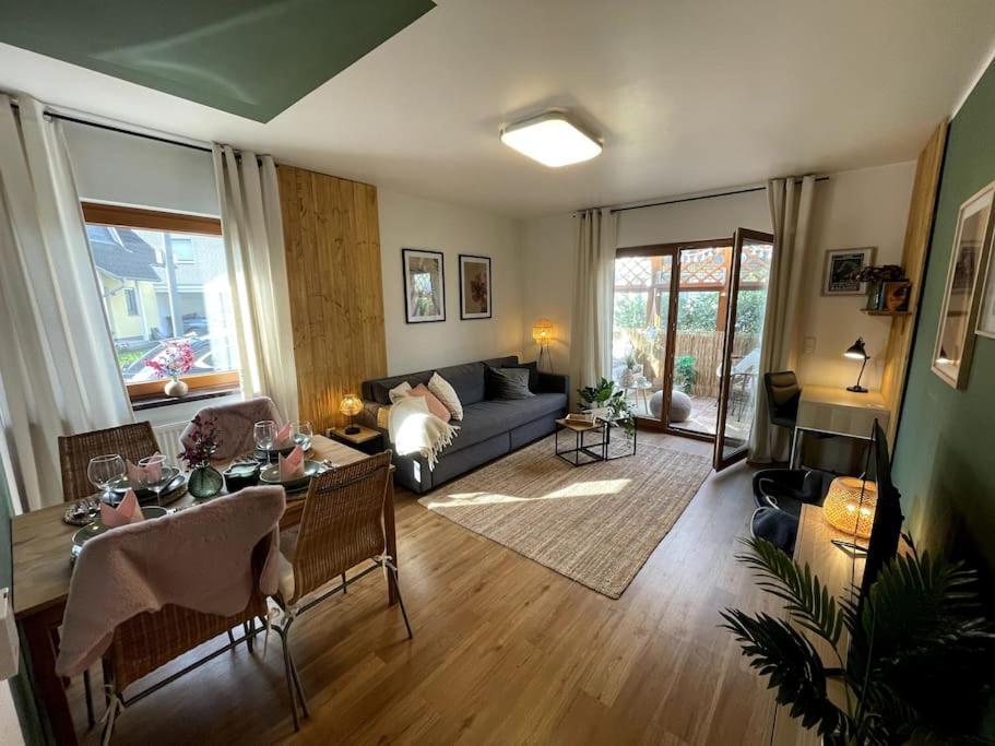 Cozy Wilkipartment Bis 4 Pers - Hund - Netflix - Wlan - Wintergarten - Coffeebar - Popcorn Verl Eksteriør billede