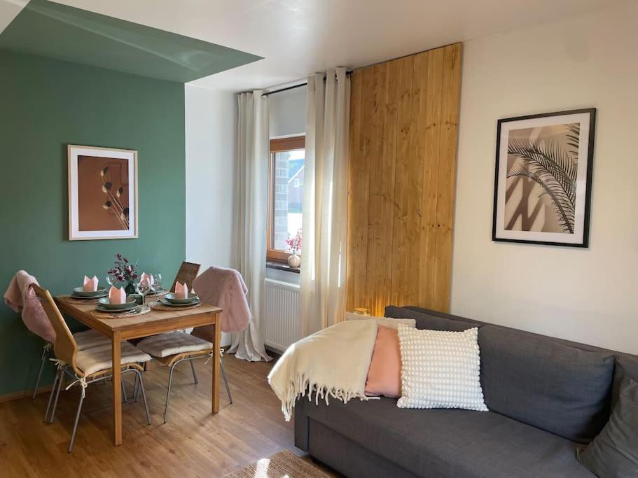 Cozy Wilkipartment Bis 4 Pers - Hund - Netflix - Wlan - Wintergarten - Coffeebar - Popcorn Verl Eksteriør billede